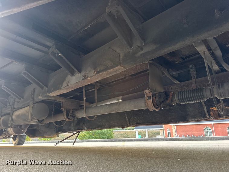 image for item DW6646 2015 International PC505 shuttle bus