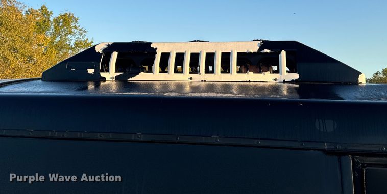 image for item DW6646 2015 International PC505 shuttle bus