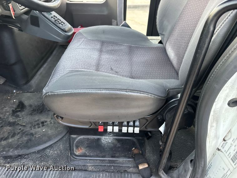 image for item DW6646 2015 International PC505 shuttle bus