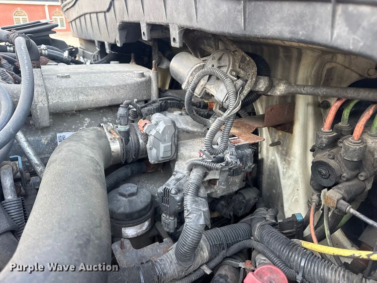 image for item DW6646 2015 International PC505 shuttle bus