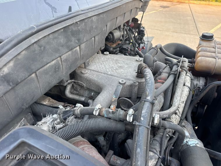 image for item DW6646 2015 International PC505 shuttle bus