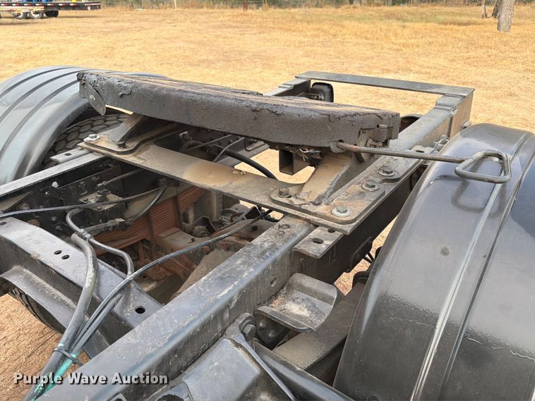 image for item DX5847 1978 Ford 8000 semi truck