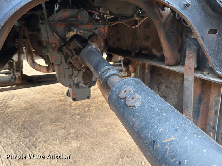 image for item DX5847 1978 Ford 8000 semi truck