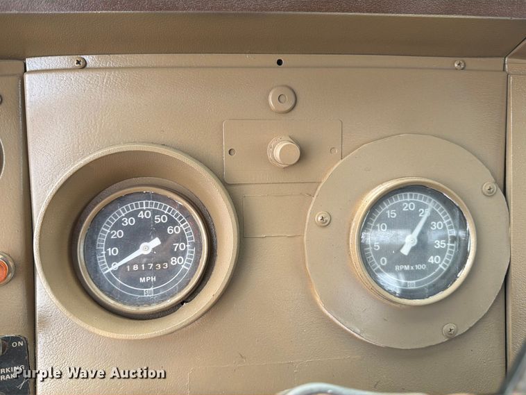 image for item DX5847 1978 Ford 8000 semi truck