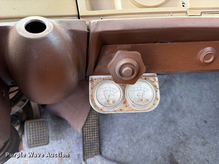 image for item DX5847 1978 Ford 8000 semi truck