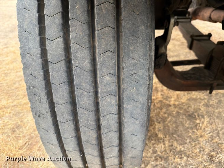 image for item DX5847 1978 Ford 8000 semi truck