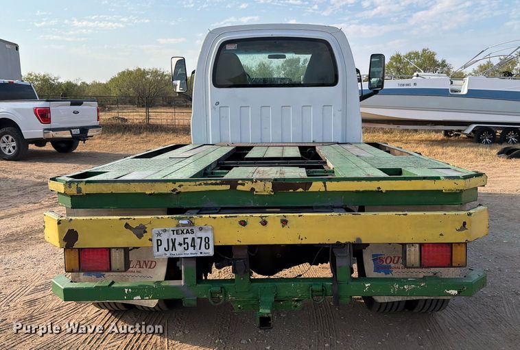 image for item DX5848 2003 Chevrolet C4500 flatbed truck