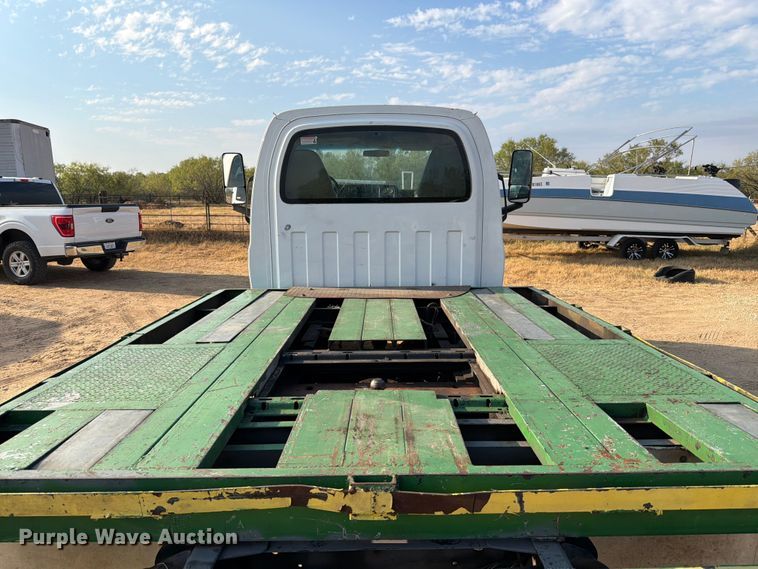 image for item DX5848 2003 Chevrolet C4500 flatbed truck