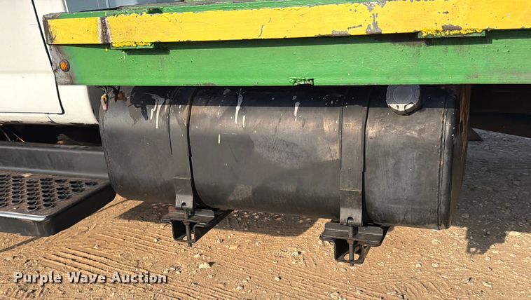 image for item DX5848 2003 Chevrolet C4500 flatbed truck