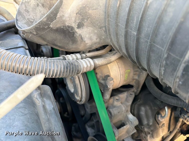 image for item DX5848 2003 Chevrolet C4500 flatbed truck