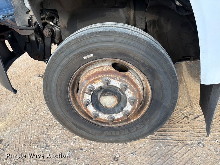 image for item DX5848 2003 Chevrolet C4500 flatbed truck