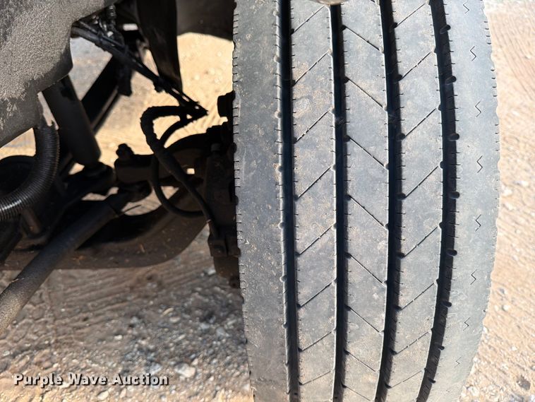 image for item DX5848 2003 Chevrolet C4500 flatbed truck