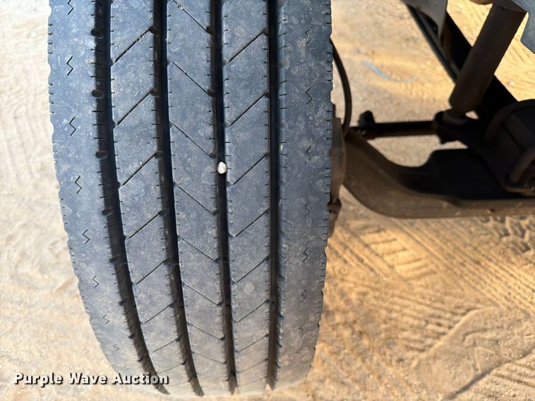 image for item DX5848 2003 Chevrolet C4500 flatbed truck