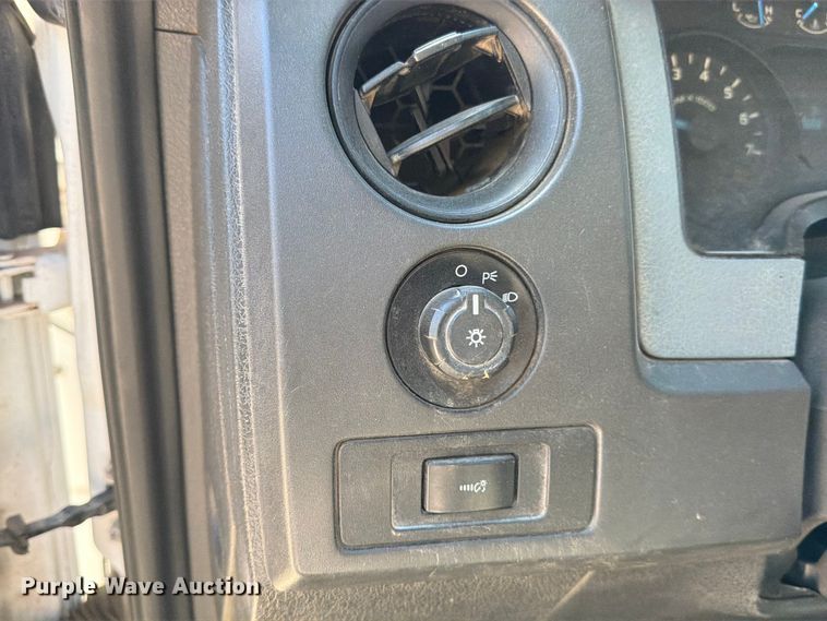 image for item DX5870 2014 Ford F150 pickup truck