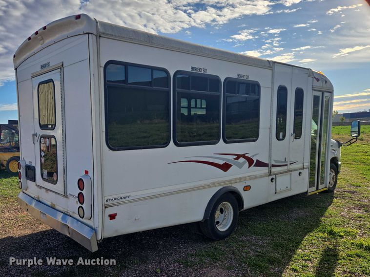 image for item DY1378 2008 Ford Starcraft shuttle bus