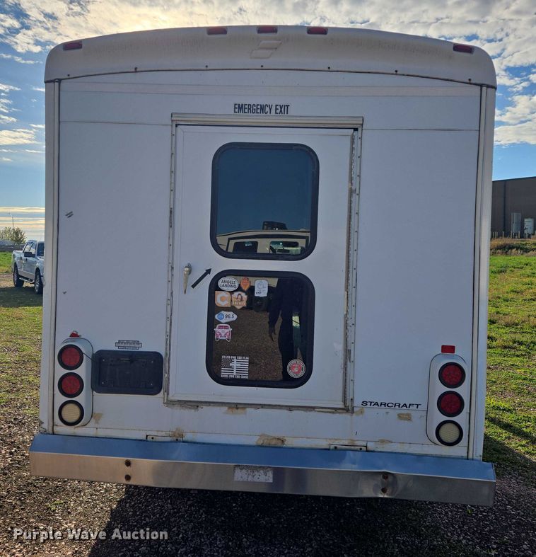 image for item DY1378 2008 Ford Starcraft shuttle bus