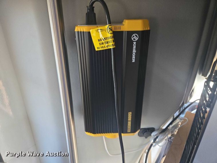 image for item DY1378 2008 Ford Starcraft shuttle bus