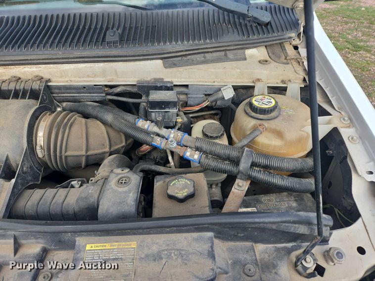 image for item DY1378 2008 Ford Starcraft shuttle bus