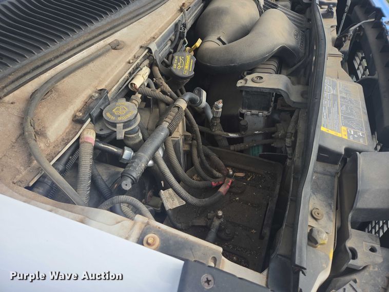 image for item DY1378 2008 Ford Starcraft shuttle bus