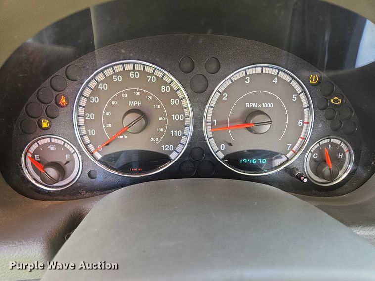 image for item DY1426 2005 Jeep Liberty SUV