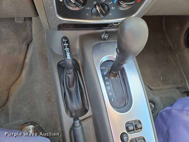 image for item DY1426 2005 Jeep Liberty SUV