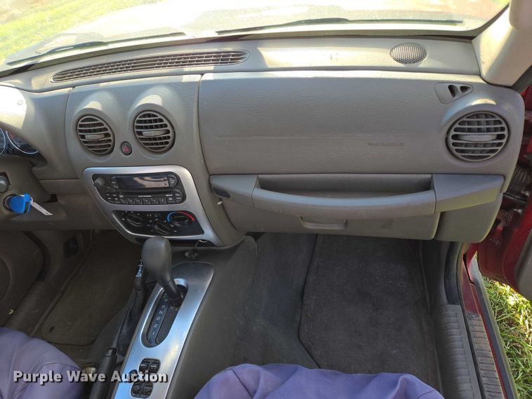 image for item DY1426 2005 Jeep Liberty SUV