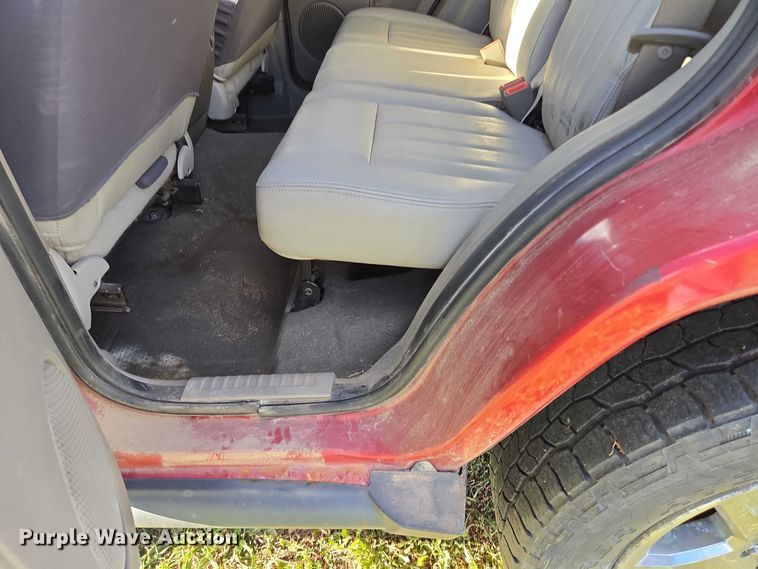 image for item DY1426 2005 Jeep Liberty SUV