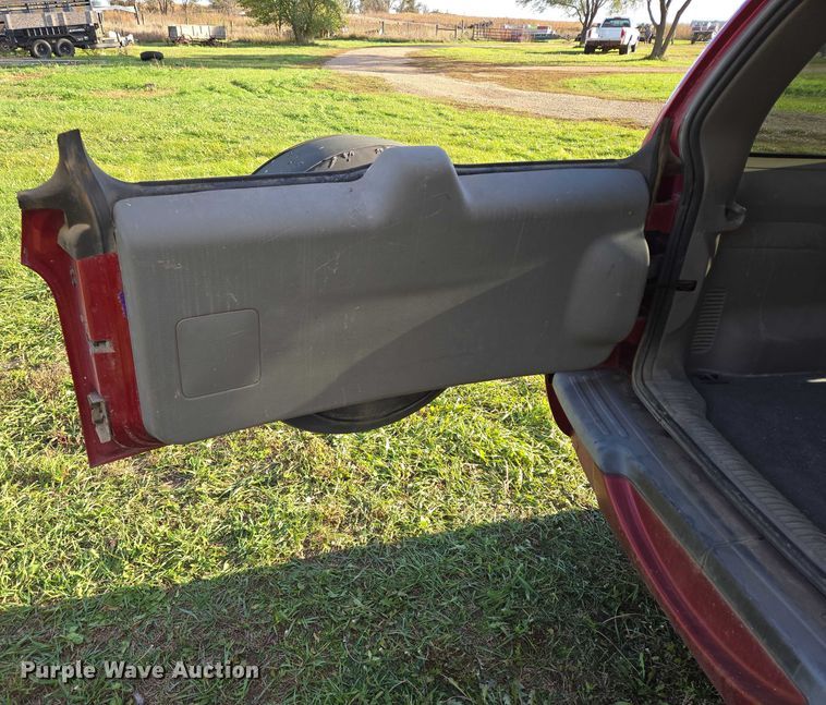 image for item DY1426 2005 Jeep Liberty SUV