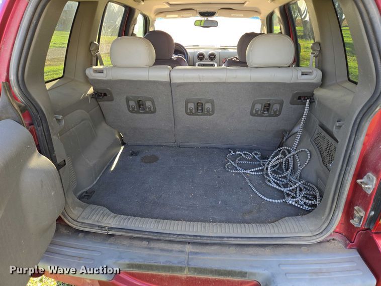 image for item DY1426 2005 Jeep Liberty SUV