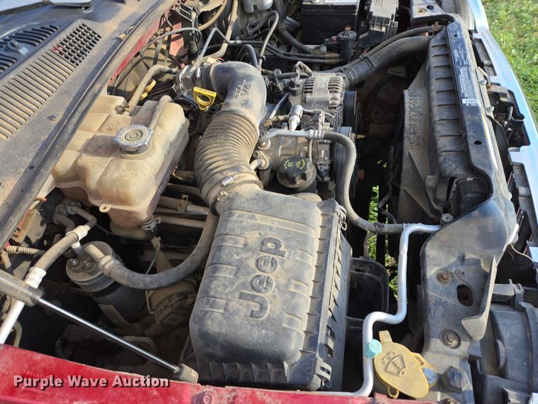 image for item DY1426 2005 Jeep Liberty SUV