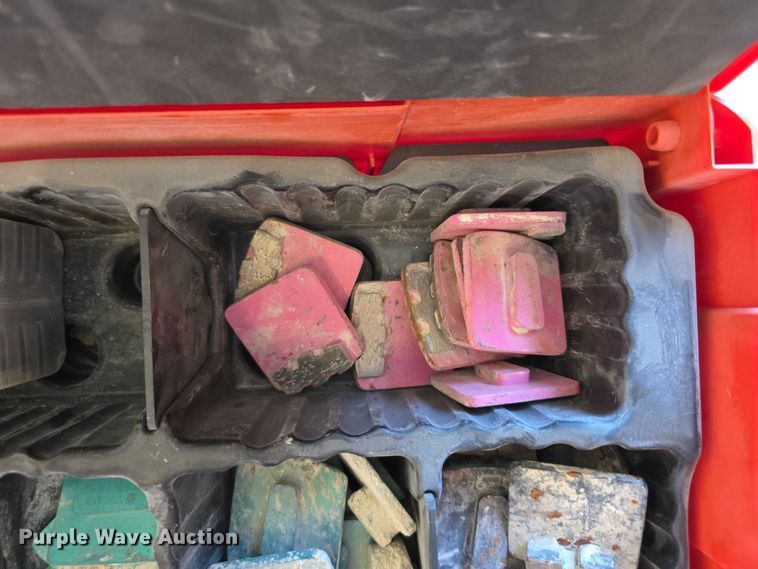 image for item DZ6459 Floor polishing equipment