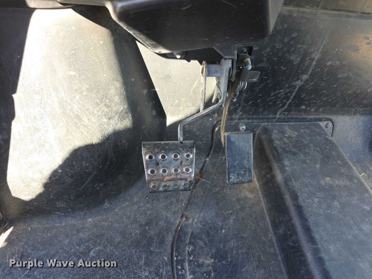 image for item DZ6460 2011 Bobcat 3400 utility vehicle