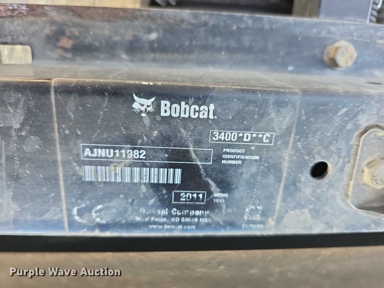 image for item DZ6460 2011 Bobcat 3400 utility vehicle