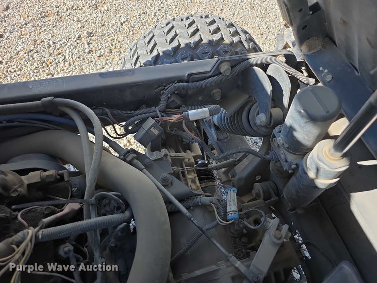 image for item DZ6461 2013 John Deere 855D Gator utility vehicle