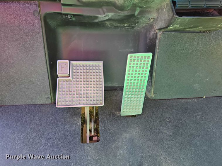 image for item DZ6463 2002 Yamaha N432 golf cart