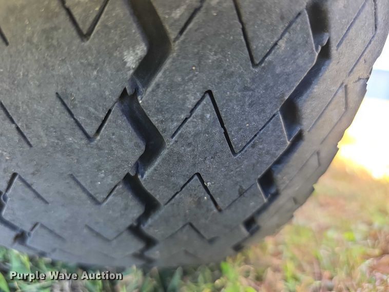 image for item DZ6463 2002 Yamaha N432 golf cart