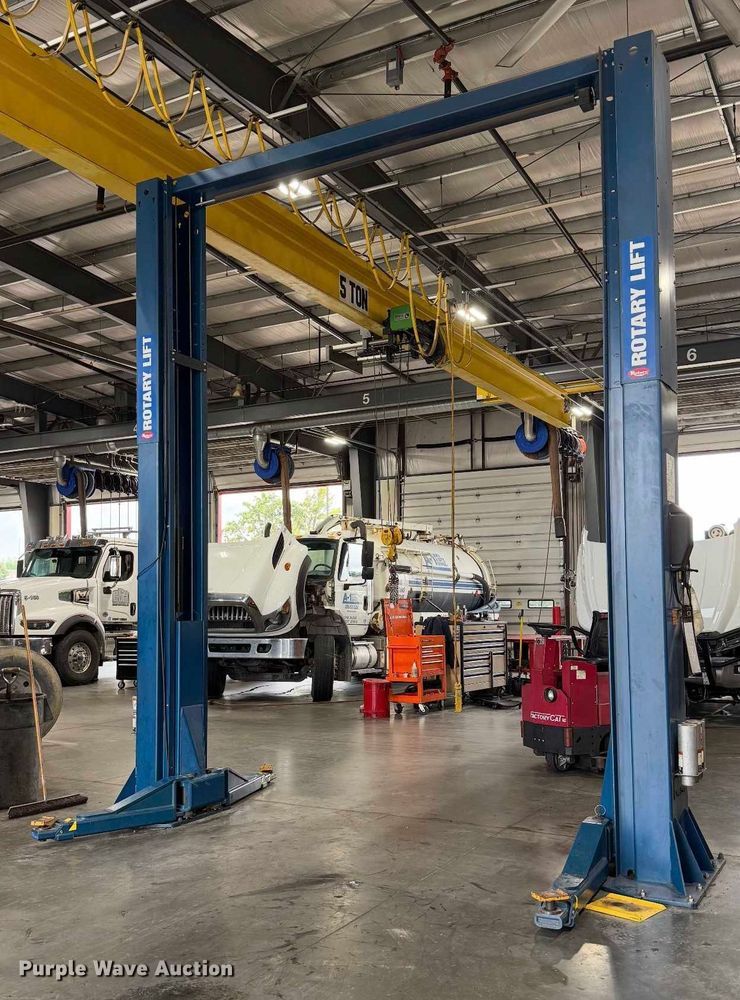 image for item DZ6464 2011 Rotary Lift SP018N310 two post automotive lift