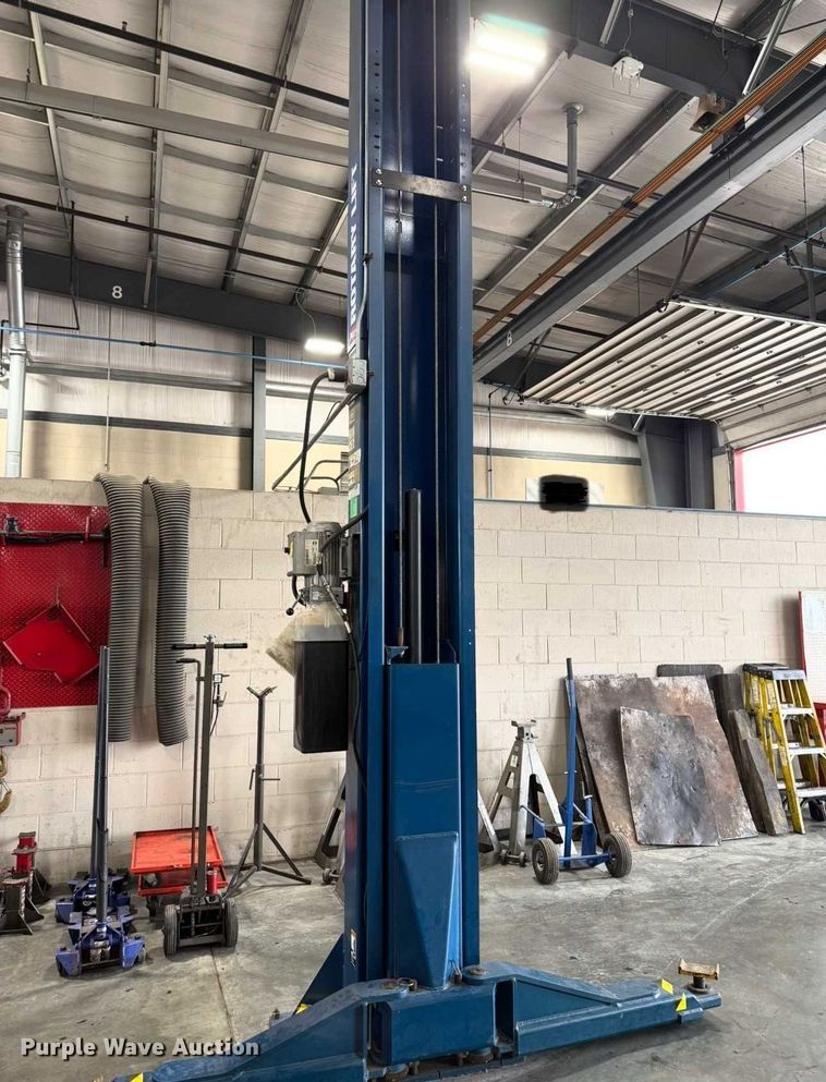 image for item DZ6464 2011 Rotary Lift SP018N310 two post automotive lift