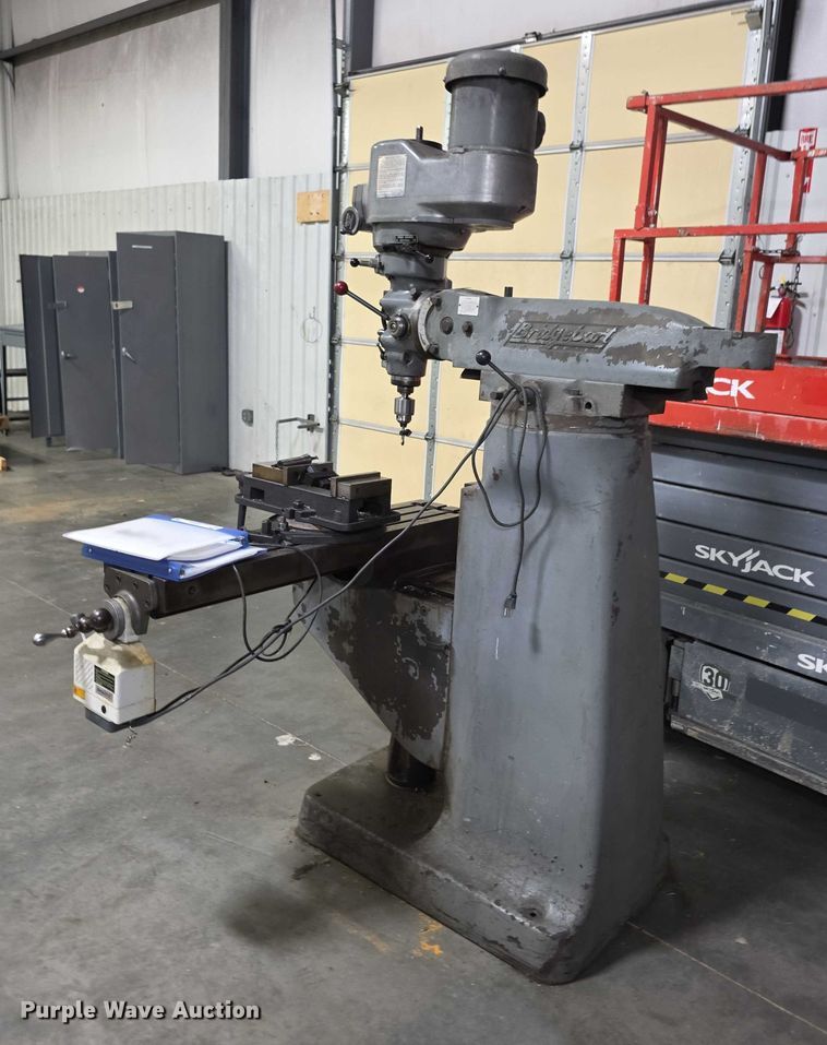 image for item DZ6466 Bridgeport Series I  milling machine