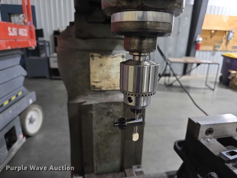 image for item DZ6466 Bridgeport Series I  milling machine