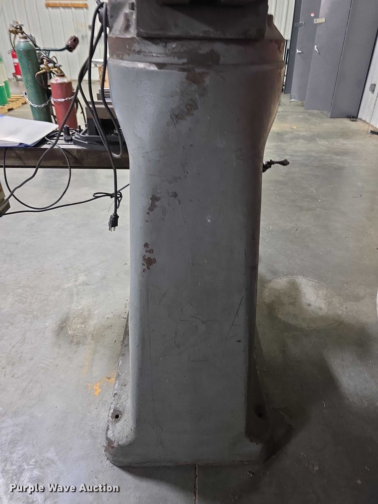 image for item DZ6466 Bridgeport Series I  milling machine