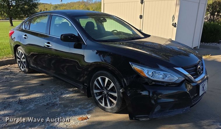 image for item DZ6468 2017 Nissan Altima 
