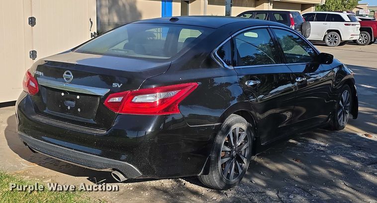 image for item DZ6468 2017 Nissan Altima 