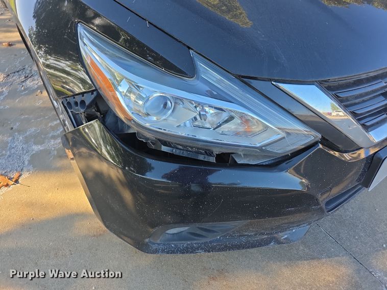 image for item DZ6468 2017 Nissan Altima 