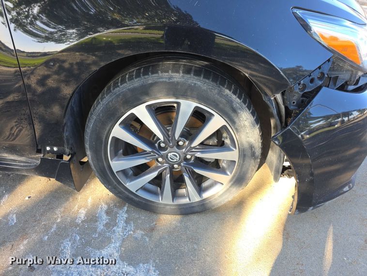 image for item DZ6468 2017 Nissan Altima 