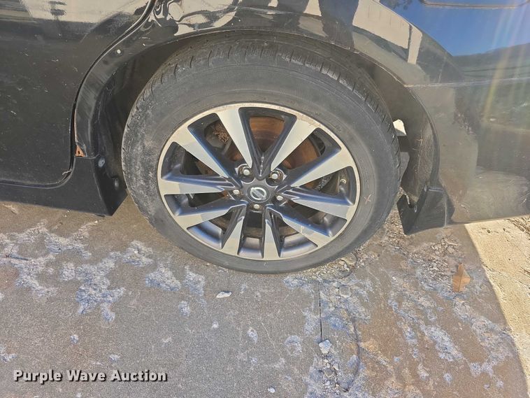 image for item DZ6468 2017 Nissan Altima 