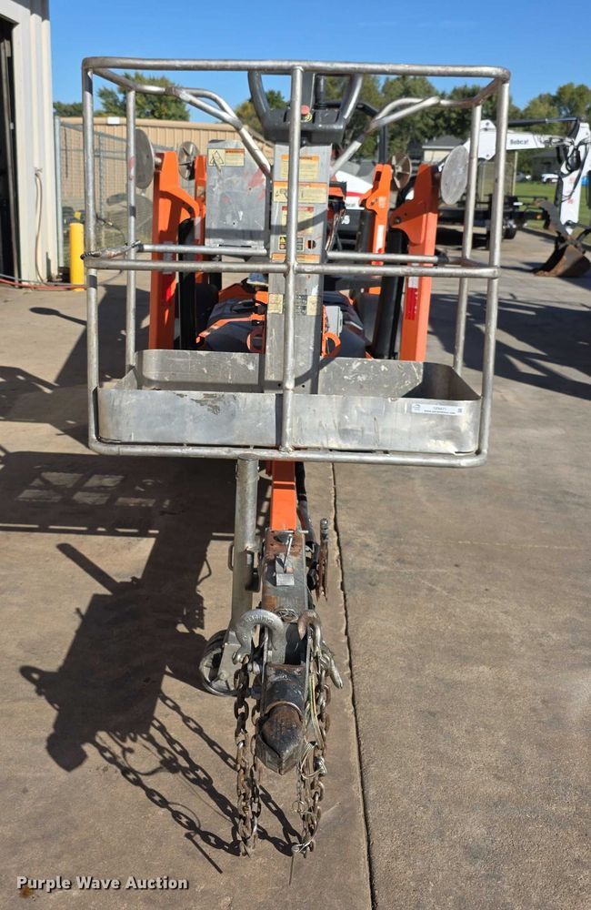 image for item DZ6471 2007 JLG T350 boom lift