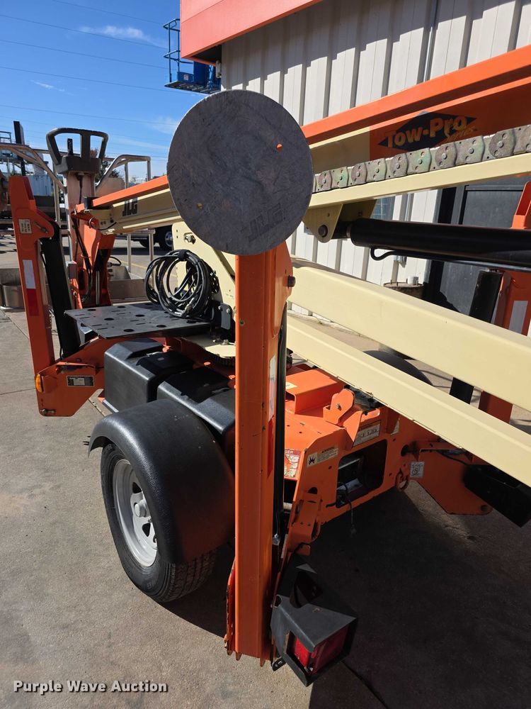 image for item DZ6471 2007 JLG T350 boom lift