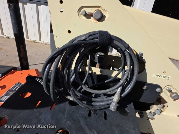 image for item DZ6471 2007 JLG T350 boom lift