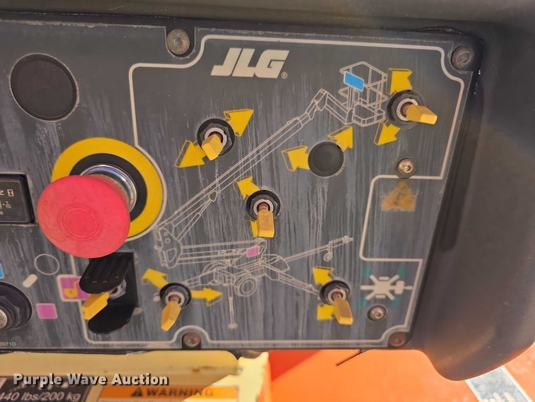 image for item DZ6471 2007 JLG T350 boom lift